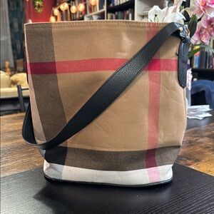 Burberry-ish Tan and Black Shoulder Bag with Iconic Check Pattern
